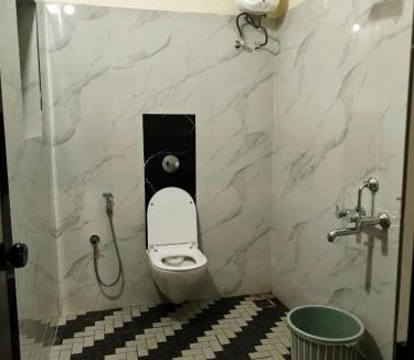 Honavar House | Riveria Palms by Bennys Wecare Homestay & Boating