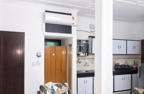 South West Apartment | AeroStay Dwarka 2BHK, Near Yashobhoomi, IGI Airport & Manipal Hospital