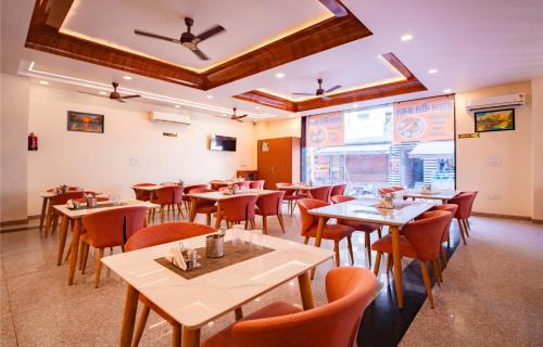 Sikar Hotel | Hotel Neel Kamal-Near KhatuShyamJi Temple