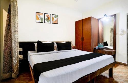Gauravaddo Hotel | Super Collection O Holiday Street Calangute Formerly Shruti Resort