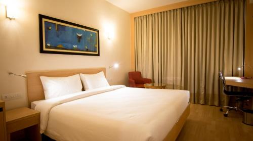 Tiruchirappalli Hotel | Red Fox by Lemon Tree Hotels, Tiruchirappalli Trichy