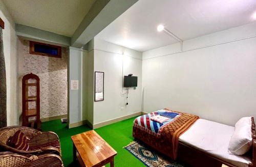 Tawang House | P Y Homestay by Amaze Northeast