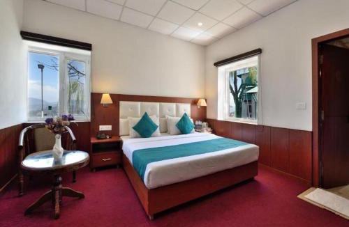 Kufri Resort | Galleu Hill Resort By LA Riqueza Hotels - Family Resort I Open Air Terrace I Sky Bonfire I Mountain View Rooms with Balconies I Adventure Park