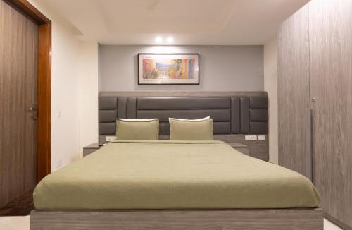 Sushant Lok Hotel | Liv Regalia-Cityzen