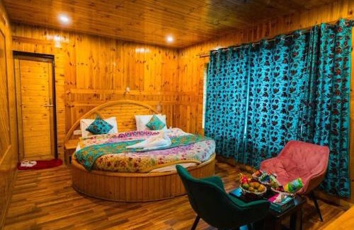 Laripora Hotel | Pahalgam Resort and Cottages