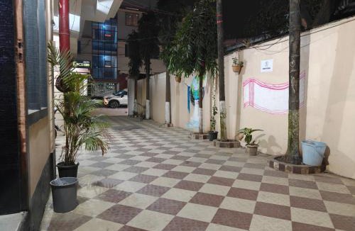 Gauhati Hotel | Whitestone Inn