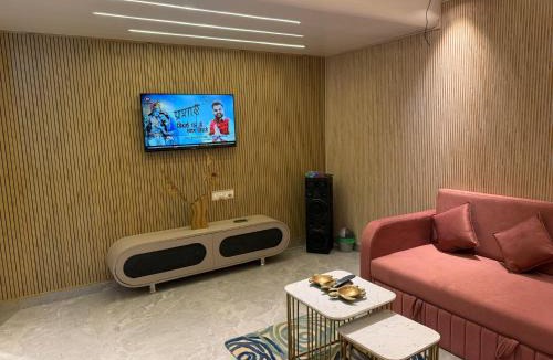Amer Fort Road Apartment | SK Govindam Royal Stay
