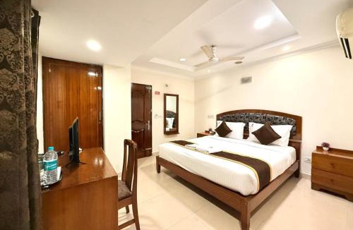 Stage 1 Hotel | Laavish 7 Hotel