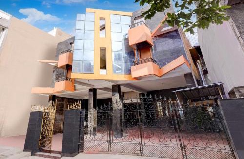 Vadapalani Hotel | Collection O Vadapalani Formerly Mahalakshmi Inn