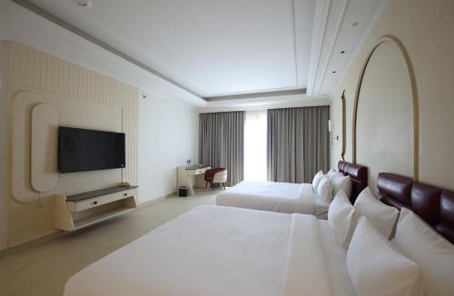 Pushkar Hotel | The Surya Golden Palace, Pushkar