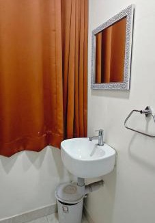 Mahabalipuram Beach Hotel | Roja Palace-Near Mahabalipuram Beach