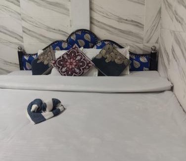 Sohra House | Shalom Guest House & Restaurant