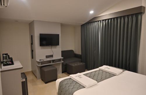 5th Block Hotel | Bilton Premium Luxury Hotel Koramangala