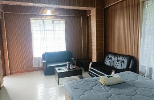Mawlynnong House | Streamside Guest House