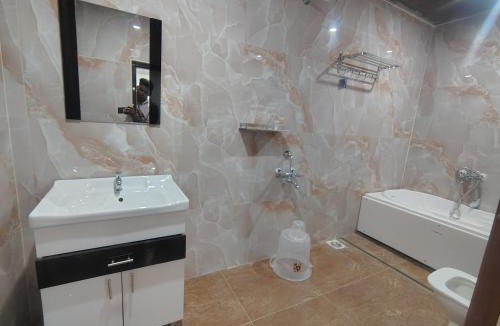 Vijayawada Hotel | HoTEL MOKSHA GRAND