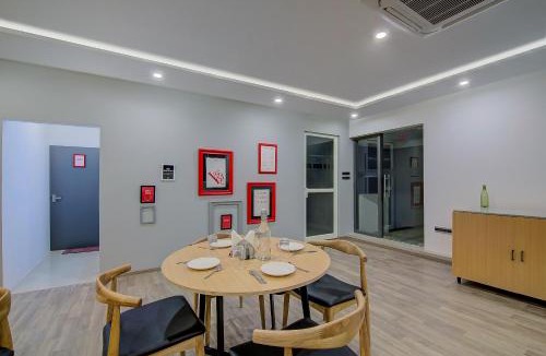RR Nagar Hotel | Super Townhouse Global Village Tech Park Near Kengeri Bus Terminal Metro Station