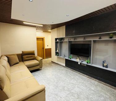 Serilingampally Apartment | Shreshtam Apart Hotel, Kondapur