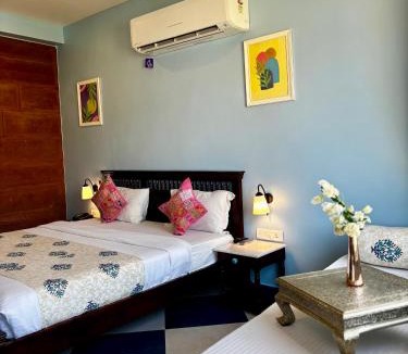 Gulab Sagar Hotel | Kankariya Heritage