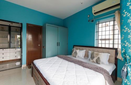 Hosur Apartment | The Blue Orchard Private Pool Lawn 1hr HSR