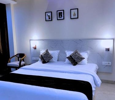 Patel Nagar Bed & Breakfast | Cassava Stay - Near Rajendra Place & BLK Hospital