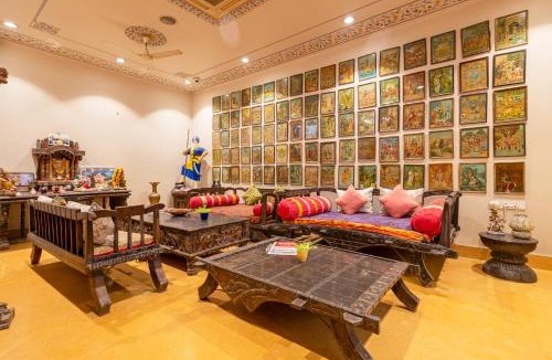 Paharganj Hotel | Jyoti Mahal A Royal Heritage Hotel - Near to Connaught Place & New Delhi Station