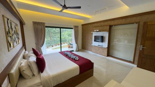 Periyur Hotel | Southern Panorama Campnoel Munnar