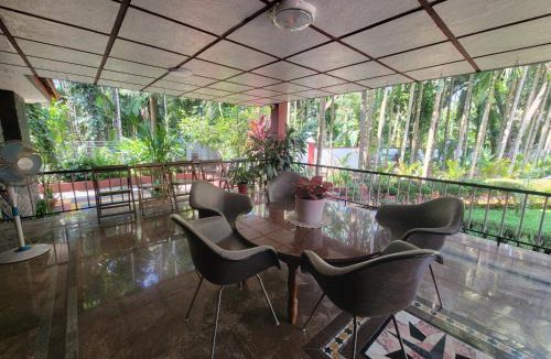 Inna House | Tauro estate stay