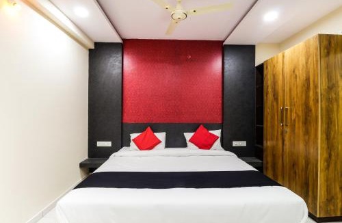 Yelahanka Hotel | Capital O N R Residency