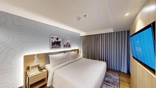 Thrissur Hotel | Park Inn & Suites by Radisson Thrissur East Fort