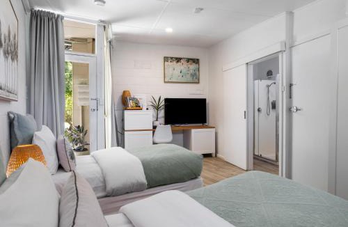 Capel Sound Hotel | Peninsula Beach Motel