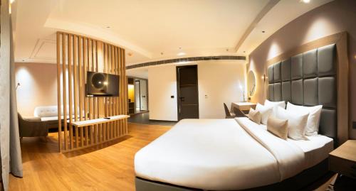 Bagdogra Hotel | Aurum by R J Resorts