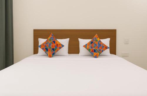 Ameerpet House | Hotel Grand Stay Park Near Ameerpet Metro Station & GVK One Mall