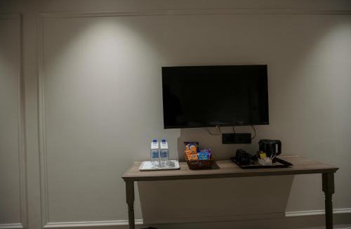Surat Hotel | Biznotel by Pride Surat