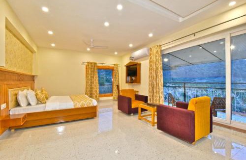 Bhagsu Nag Hotel | Vella Marina Pine view -Free Parking-cricket stadium 5 km-Mcleodganj 8 km- Bhagsunag 9