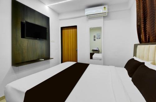Krishnarajapura Hotel | Townhouse Oak Bangalore Garudacharpalya Metro Station