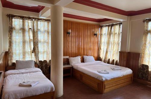 Lachung Hotel | Cliff View Residency Lachung