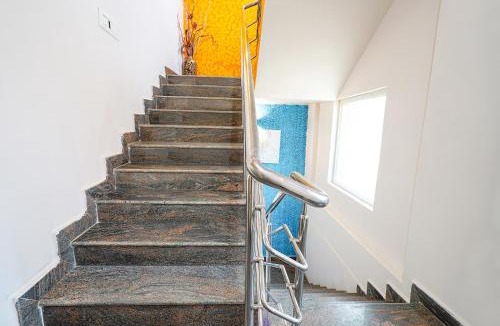 Bellandur Hotel | Via La Palma Residency