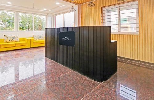 SR Nagar Hotel | Townhouse QUALIA ELITE S R NAGAR