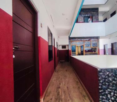 Thrissur Hotel | Omega Tourist Home