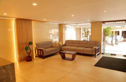 Gandhipuram Hotel | Hotel Le Palace