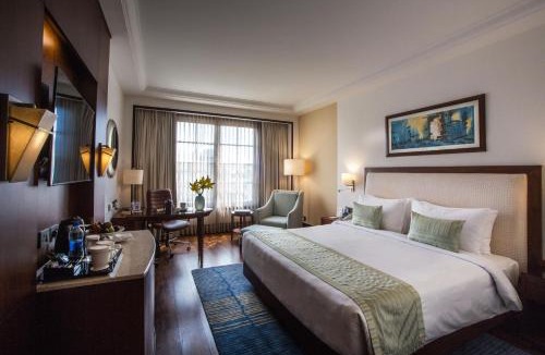 DLF Phase 3 Hotel | DLF Club 3