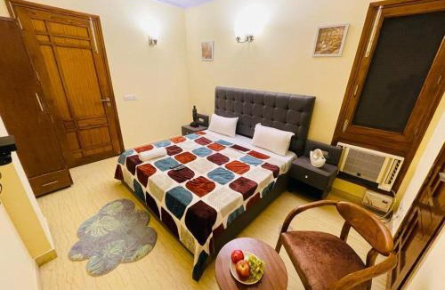 Saket Apartment | Fortune Home Service Apartment 4Bhk,D-36, Saket
