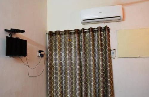 Triplicane Hotel | Sai Nalam Guest inn