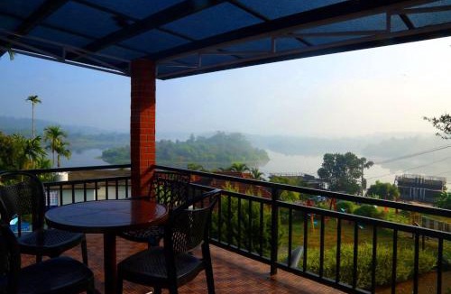 Vayittiri Hotel | Karapuzha Water Scapes Wayanad