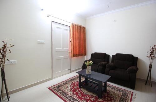 Bengaluru Hotel | Hotel White Feather