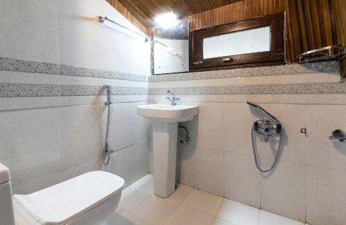 Gund Villa | Water's Edge by VEO - Part of StayVista