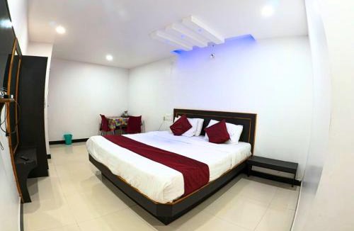 Ooty Hotel | The Travellers Nest Ooty
