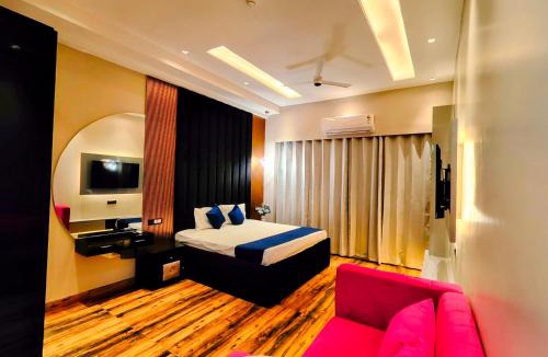 Greater Noida Hotel | The Spotlight