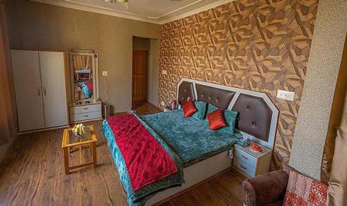 Nishat-Shalimar Hotel | FabHotel Prime Rozan Jaai