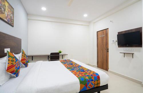 Hyderabad Hotel | FabHotel Grand Aarvi Prime - Nr Hafeezpet, Madeenaguda